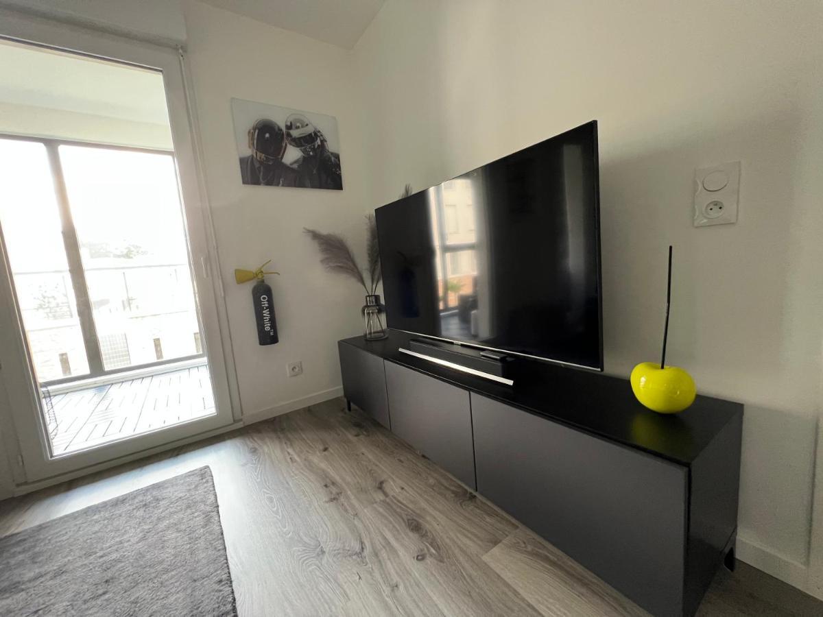 Appartement Avec Son Jardin D'Hiver Poissy Zewnętrze zdjęcie